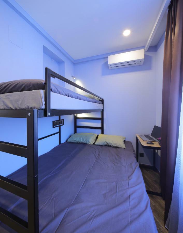 Highland Hostel เยเรวาน ภายนอก รูปภาพ